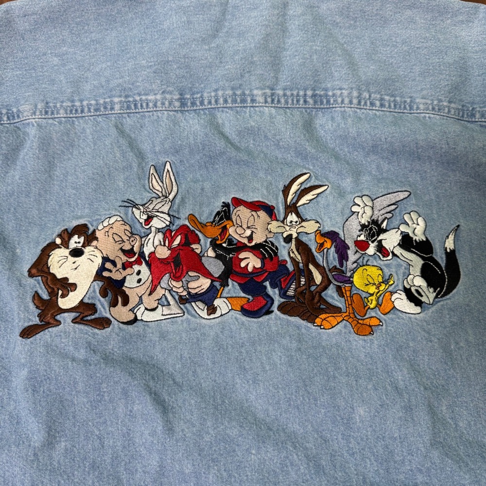 Vintage 90s Looney Tunes Warner Brothers Embroidered Shirt Denim - Picture 3 of 8
